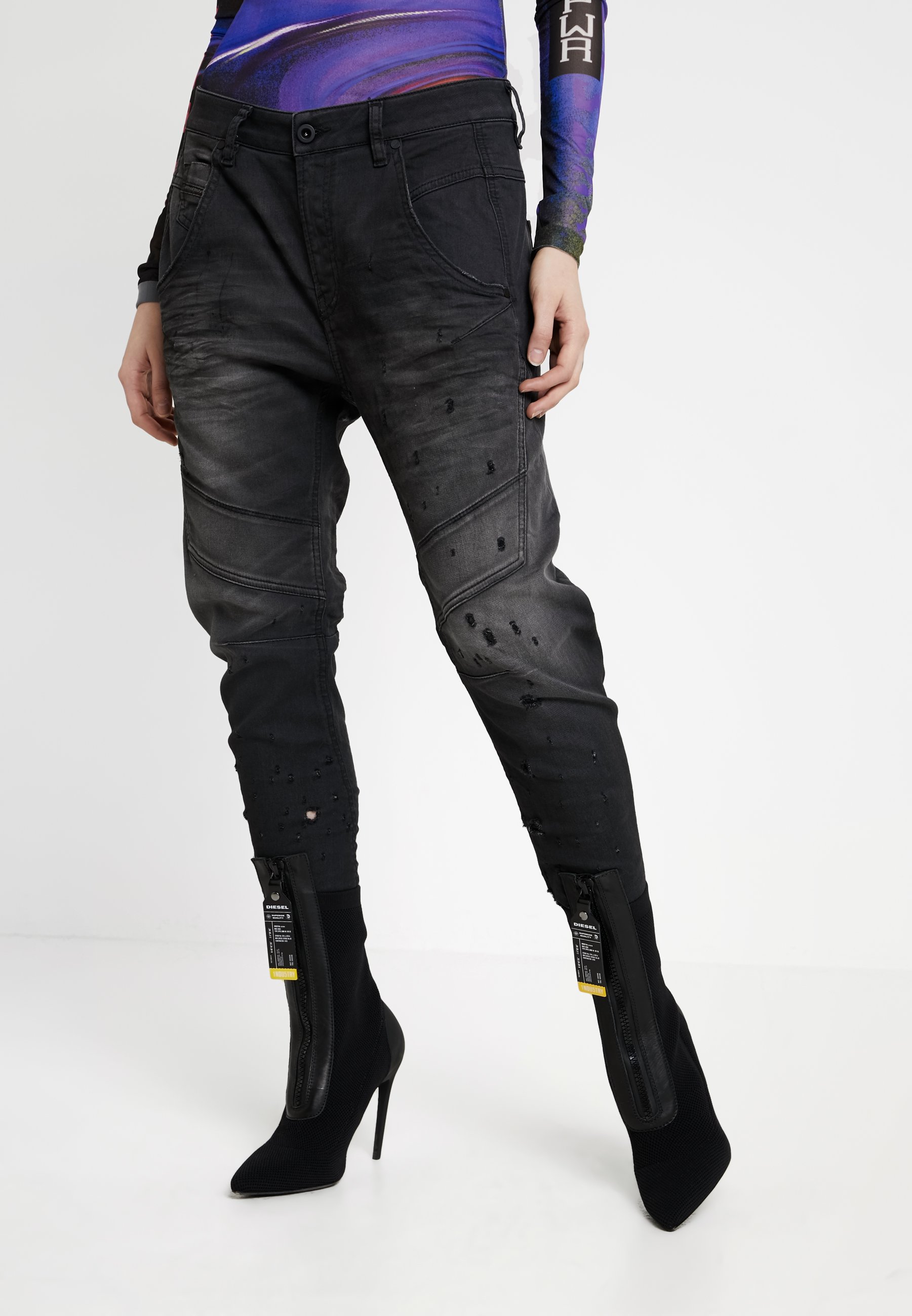 diesel fayza ne jogg jeans