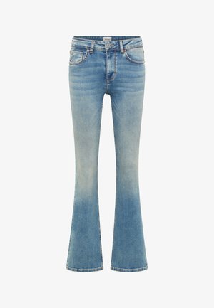 Világoskék farmer bő szabású farmertnadrág, tűzött díszítéssel, öt zsebbel és szabott derékkal. Az anyagnak sima textúrája és árnyékolt felülete van.