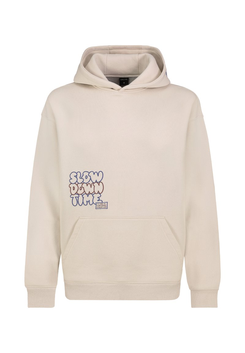 Crème hoodie met een voorzak. Voorzien van de tekst "SLOW DOWN TIME" in speelse kleuren op de linkerkant van de borst. Gemaakt van katoen.