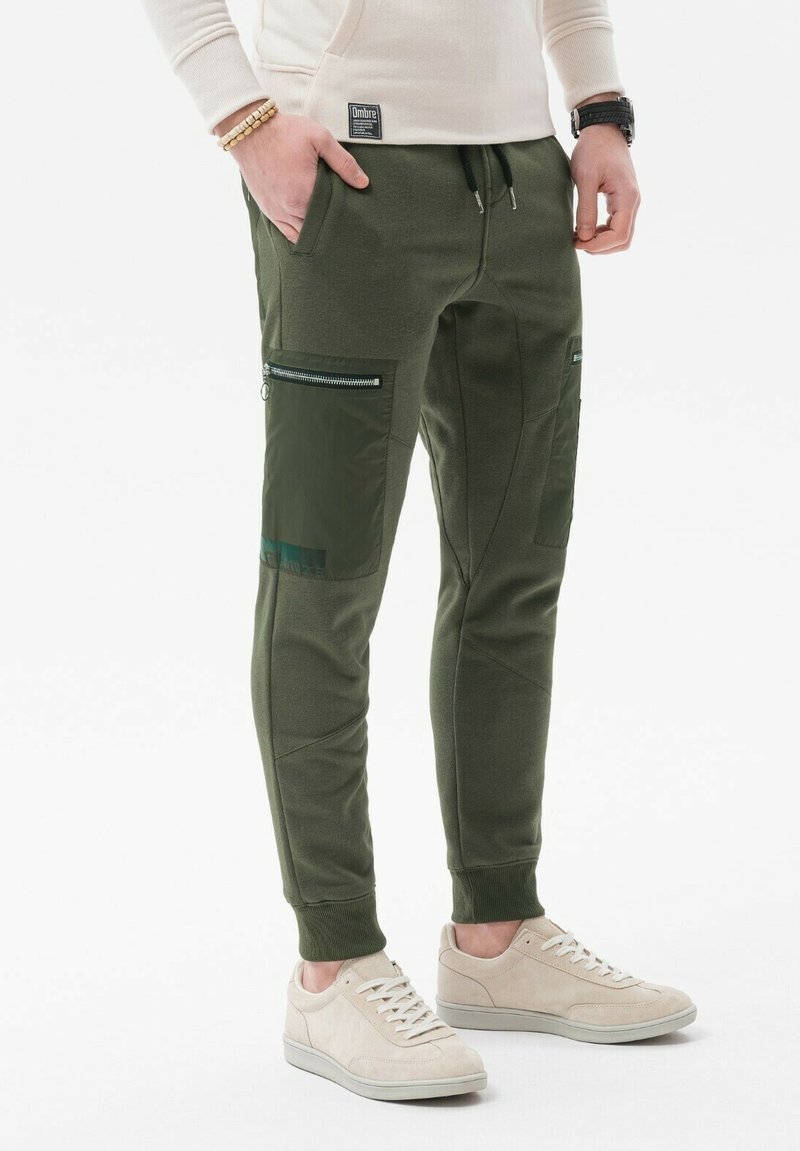 Herren Trainingsanzüge | Ombre Jogginghose khaki/grün - AP46669 Herren Trainingsanzüge | Ombre Jogginghose khaki/grün - AP46669