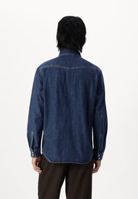 Jack & Jones JJIRENO JJSHIRT  niebieski denim