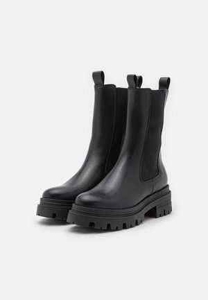 Tamaris Platform boots - black