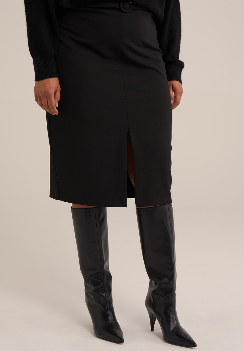 WE Fashion CURVE - Uska suknja - black