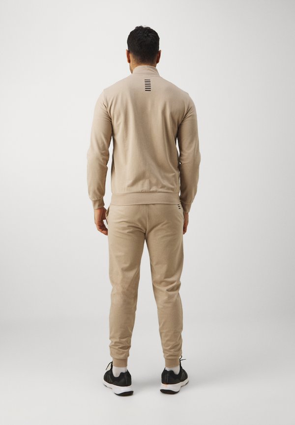 TRAIN CORE ID TRACK SUIT - Tracksuit - cobblestone4