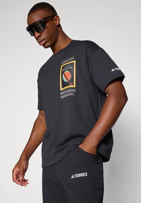 AERO GRAPHIC - Print T-shirt2