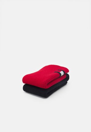 BIG FLAG SCARF UNISEX - Šála - dark blue/red