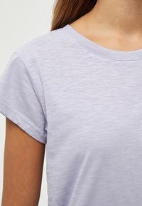Minus MILETI TEE - T-shirt basic - cosmic lavender