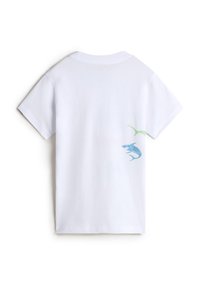 Weißes Baumwoll-T-Shirt mit kurzen Ärmeln. Verziert mit einem blauen Fischgrafik und grünen Akzenten auf der Rückseite, runder Ausschnitt und lockere Passform.