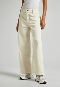 Pepe Jeans - TANIA - Flared jeans - mousse white Miniaturebillede 1