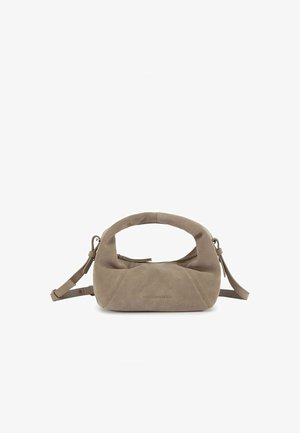 Bolso compacto de ante color taupe con asa superior, correa de hombro ajustable y cierre de cremallera, con la marca "Visionnaires" en el frente.