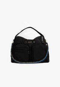 Sélectionné, black grass