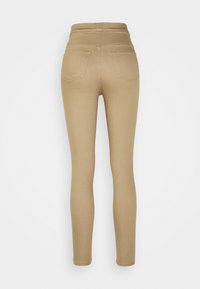 Marks & Spencer JEGGINGS - Calças de ganga de corte skinny - camel