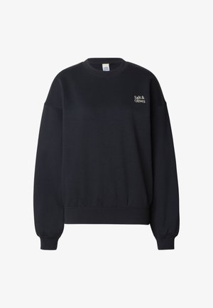 Laivastonsininen collegepaita, valmistettu pehmeästä kankaasta, jossa on pyöreä pääntie, resorit hihansuissa ja pieni "Salt & Olives" -logo rinnassa.