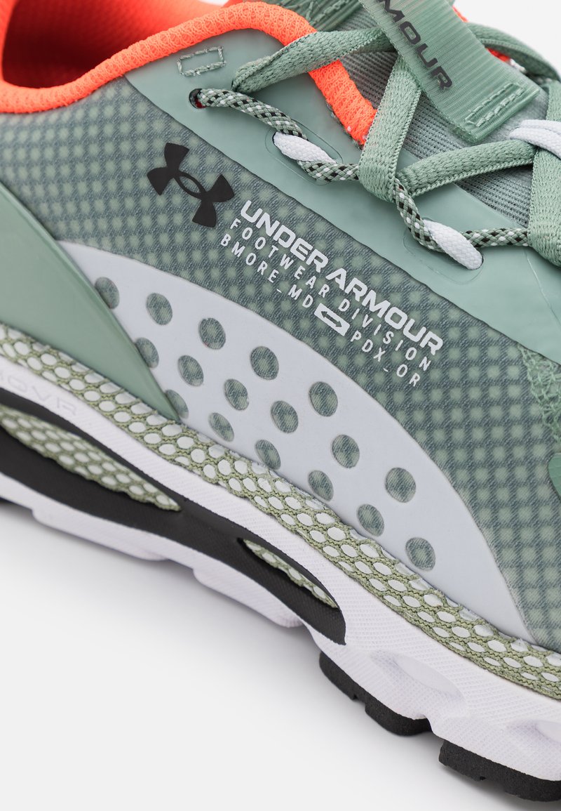 Under Armour HOVR INFINITE SUMMIT UNISEX - Neutral running shoes - green -  Zalando.co.uk