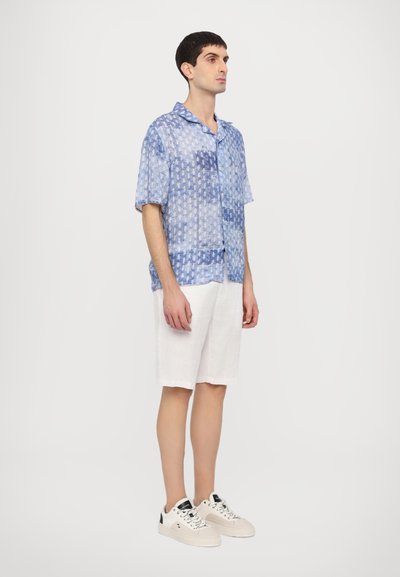 120% Lino SHORT SLEEVE  REGULAR FIT MEN SHIRT - Srajca - washed blue
