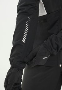 Endurance Softshell jakker - black