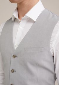 Thumbnail Image 4