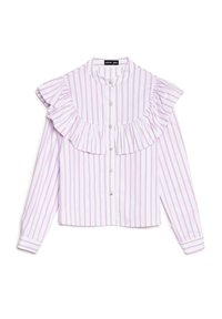 Λευκό πουκάμισο με ροζ κάθετες ρίγες, σούρες στο λαιμό και κουμπιά στο μπροστινό μέρος. Μακριά μανίκια με μανσέτες σε ριγέ σχέδιο. Το ύφασμα φαίνεται λείο και ελαφρύ.