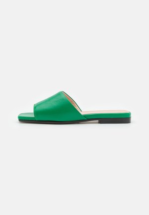 AINA  - Pantolette flach - vivid green