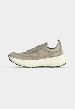 Emporio Armani, Baskets basses - ivory/frenchoak