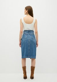 adL WITH FRONT SLIT - Falda vaquera - navy blue