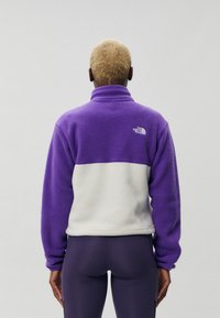 The North Face YUMIORI ¼ ZIP - Felpa in pile - white dune/peak purple/black