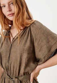 s.Oliver Jumpsuit - dusty olive melang
