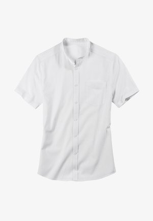 Camisa de botones de manga corta blanca en una tela suave, con un cuello estándar, un bolsillo en el pecho y un dobladillo recto.