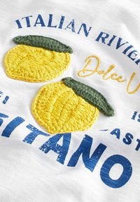 Next LEMON POSITANO CITY GRAPHIC  - REGULAR FIT - T-shirt imprimé - white