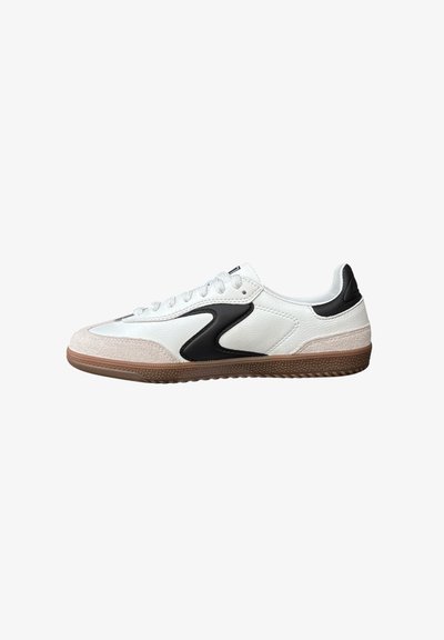 HOTSHOT - Baskets basses - white duraleather leather black trim