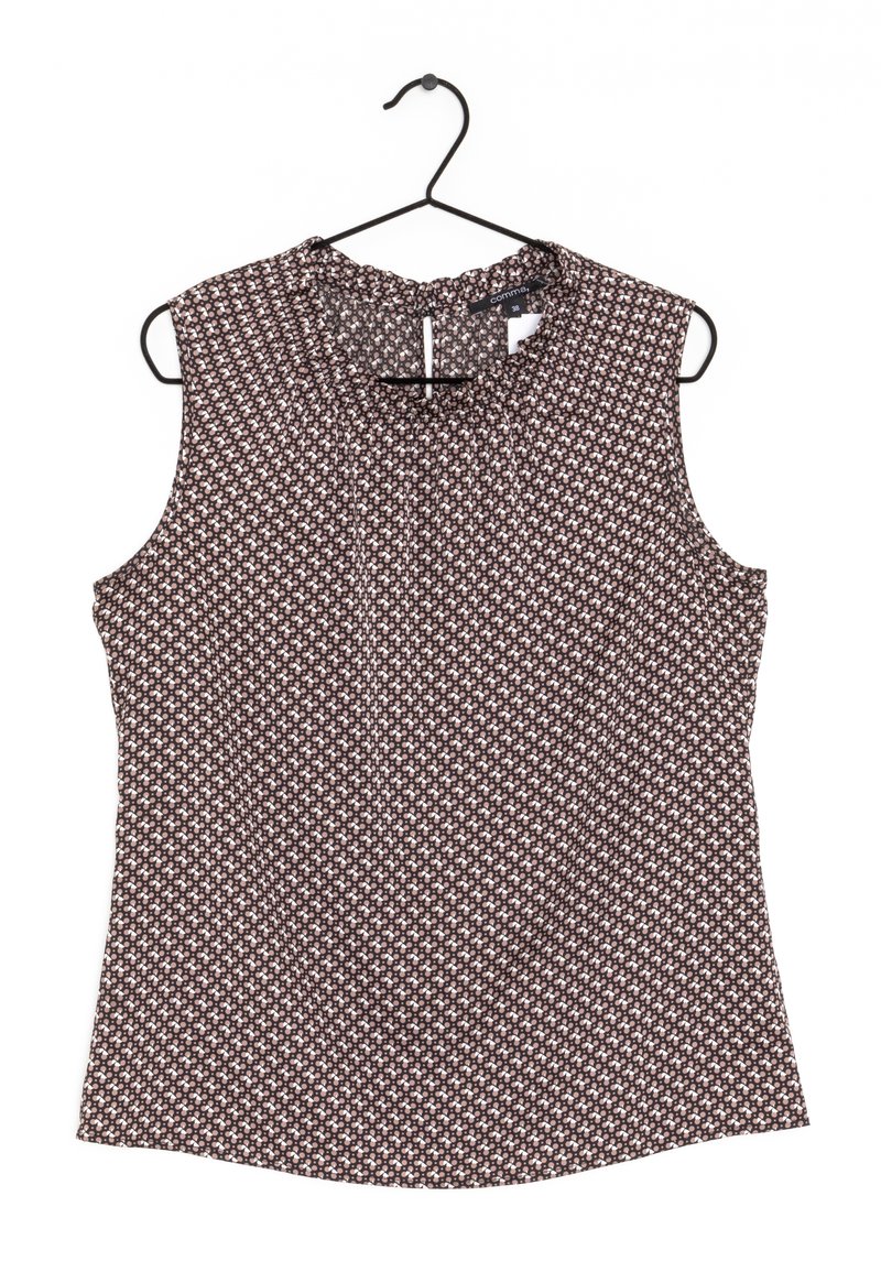 Blouse sans manches avec motif abstrait marron, blanc et rose, col rond avec petit détail œillet, suspendue sur un cintre noir.