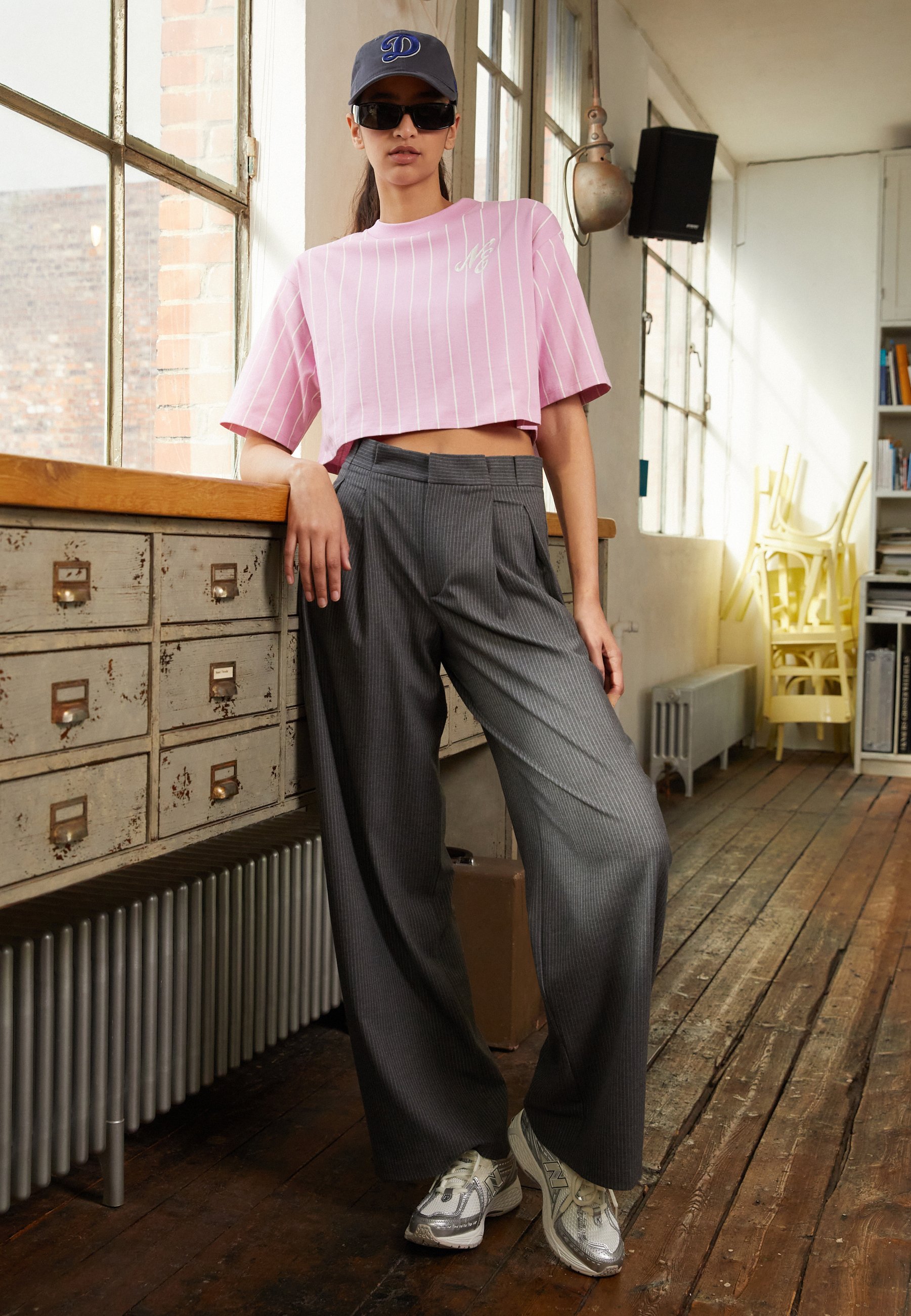 New Era Ne Pinstripe Jersey Erkek Kahverengi T-ShirtS60435421