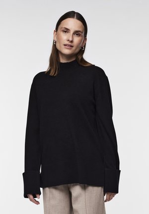 YASEMILIE HIGHNECK - Strickpullover - black