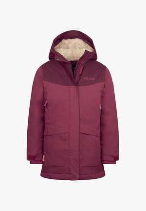 Bordeauxroter isolierter Mantel mit fleecegefütterter Kapuze, Reißverschluss, zwei Fronttaschen und kontrastierenden oberen Einsätzen. Mit verstellbaren Bündchen.