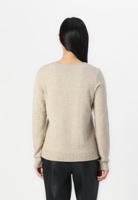 VILA Stickad tröja - beige