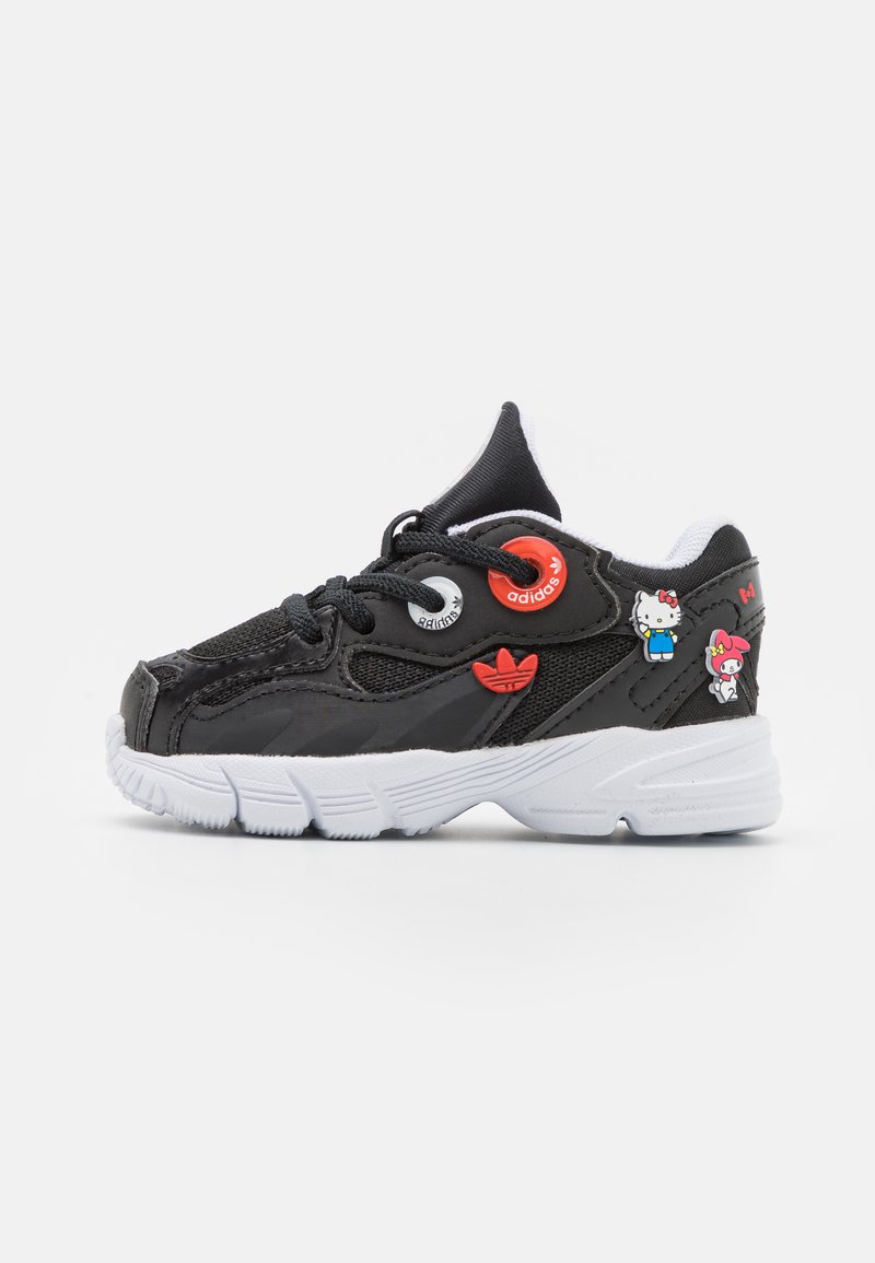 Sneakers low