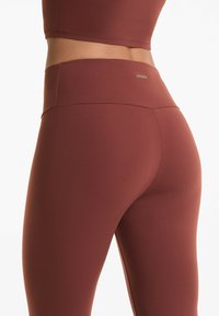 OYSHO COMFORTLUX HIGH - Legíny - kalhoty  - mottled brown