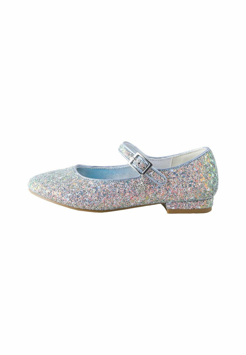 Glitzernder blauer Mary Jane Schuh mit flachem Absatz, verziert mit mehrfarbigem Glitzer und einem silbernen Schnallenriemen über dem Spann.