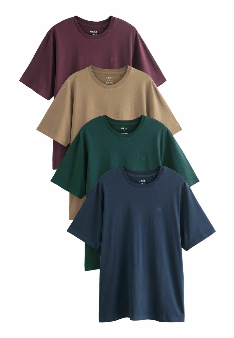 Četri crew-neck T-krekli sakrauti. Krāsas: bordo, khaki, zaļa, tumši zila. Īsas piedurknes, kokvilnas audums, neliela faktūra. Zīmola etiķete redzama.
