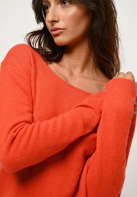 Authentic Cashmere LANFON pomarańczowy