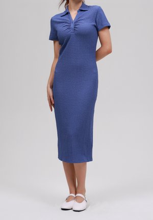 Sukienka z dżerseju