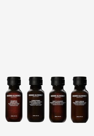 TRAVEL KIT ESSENTIALS - Bath and body set - -
