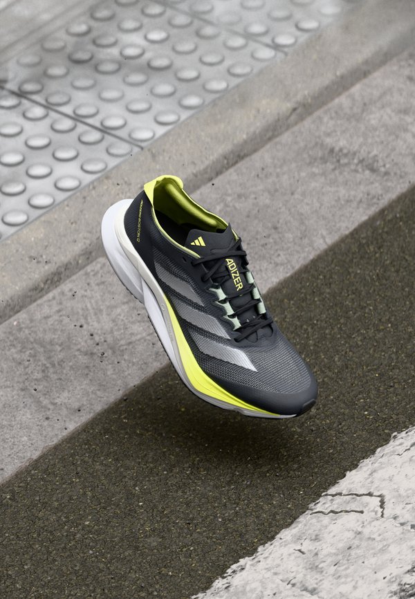 ADIZERO BOSTON 12 - Laufschuh Straße