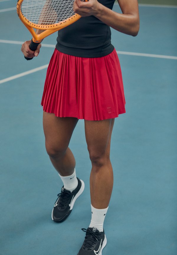 ADVANTAGE ACE SKIRT PLEATED - Sportrock