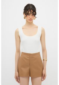 adL HIGS WAIST  - Shorts - light camel