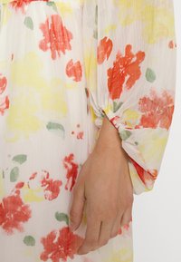 VILA VIFALIA DRESS - Vestido de dia - white alyssum