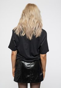 Paradiso Clothing DEBBIE HARRY OPEN MIC - Print T-shirt - black