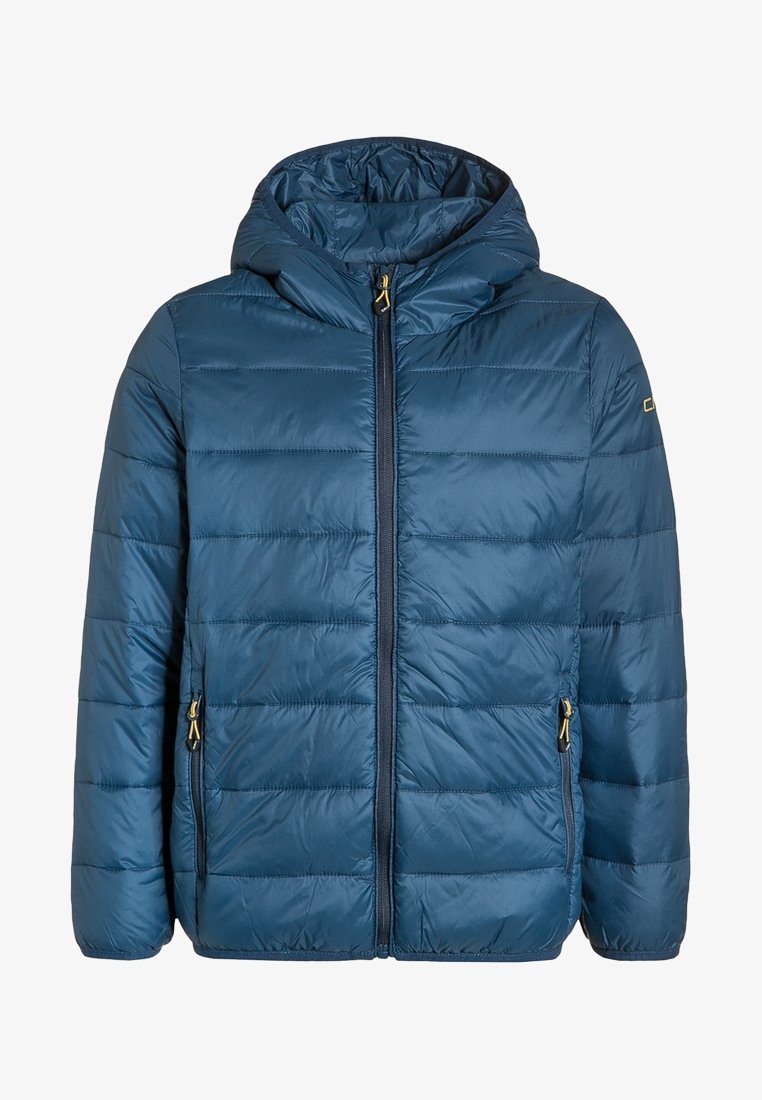 Doudoune bleue avec capuche, dotée d'une fermeture éclair à l'avant, de poches latérales avec quincaillerie dorée et d'une texture matelassée. Design léger et isolé.
