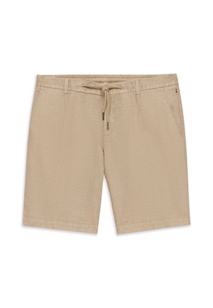 Beige knielange Freizeits horts mit Gürtelschlaufen, einem vorderen Kordelzug und seitlichen Taschen, dargestellt auf weißem Hintergrund.