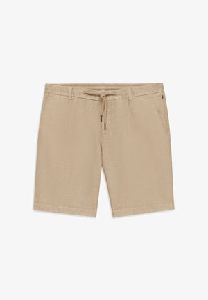 Beige knielange Freizeits horts mit Gürtelschlaufen, einem vorderen Kordelzug und seitlichen Taschen, dargestellt auf weißem Hintergrund.